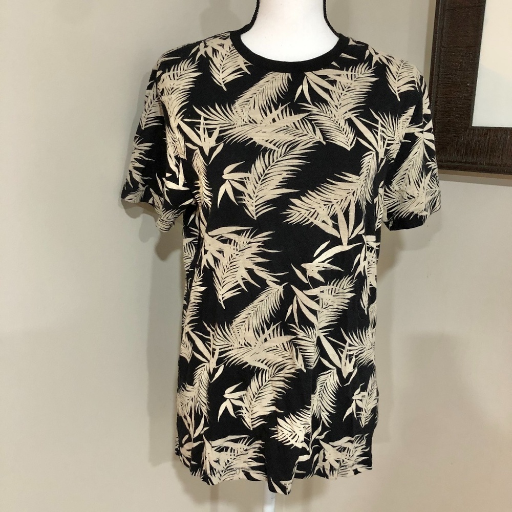 *Old Navy* Black X Tan Foliage Short Sleeve Shirt